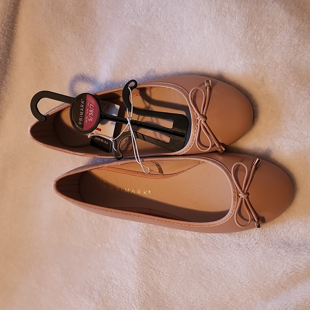 Nude Ballet Flats size 7